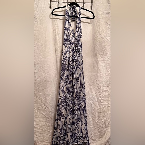 Abbeline Floral Maxi Wrap Dress - Picture 2 of 4